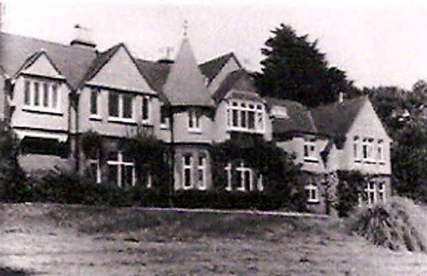 Picture of Lisle Court