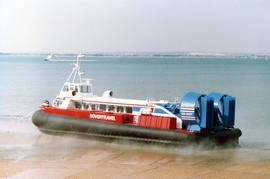 Picture of AP1-88 hovercraft “Double-o-Seven” leaving Ryde when brand new in 1989. 